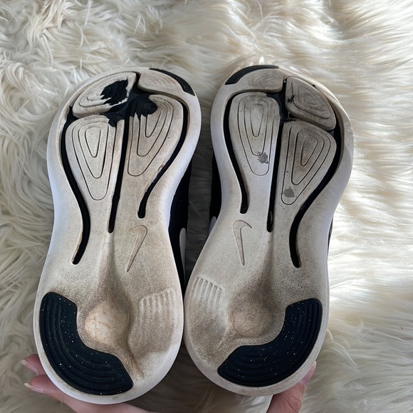 Nike running shoes - Picture 9 of 16